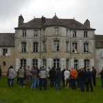 La façade sur jardin du château de Parenty