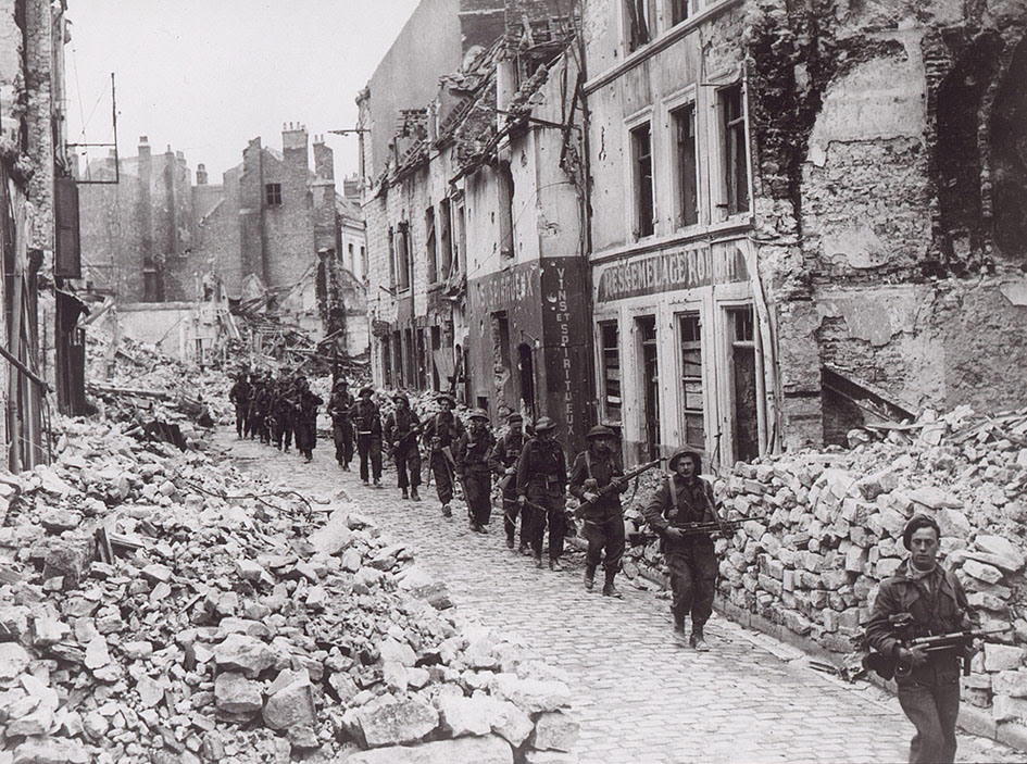 Boulogne 1944 AC 